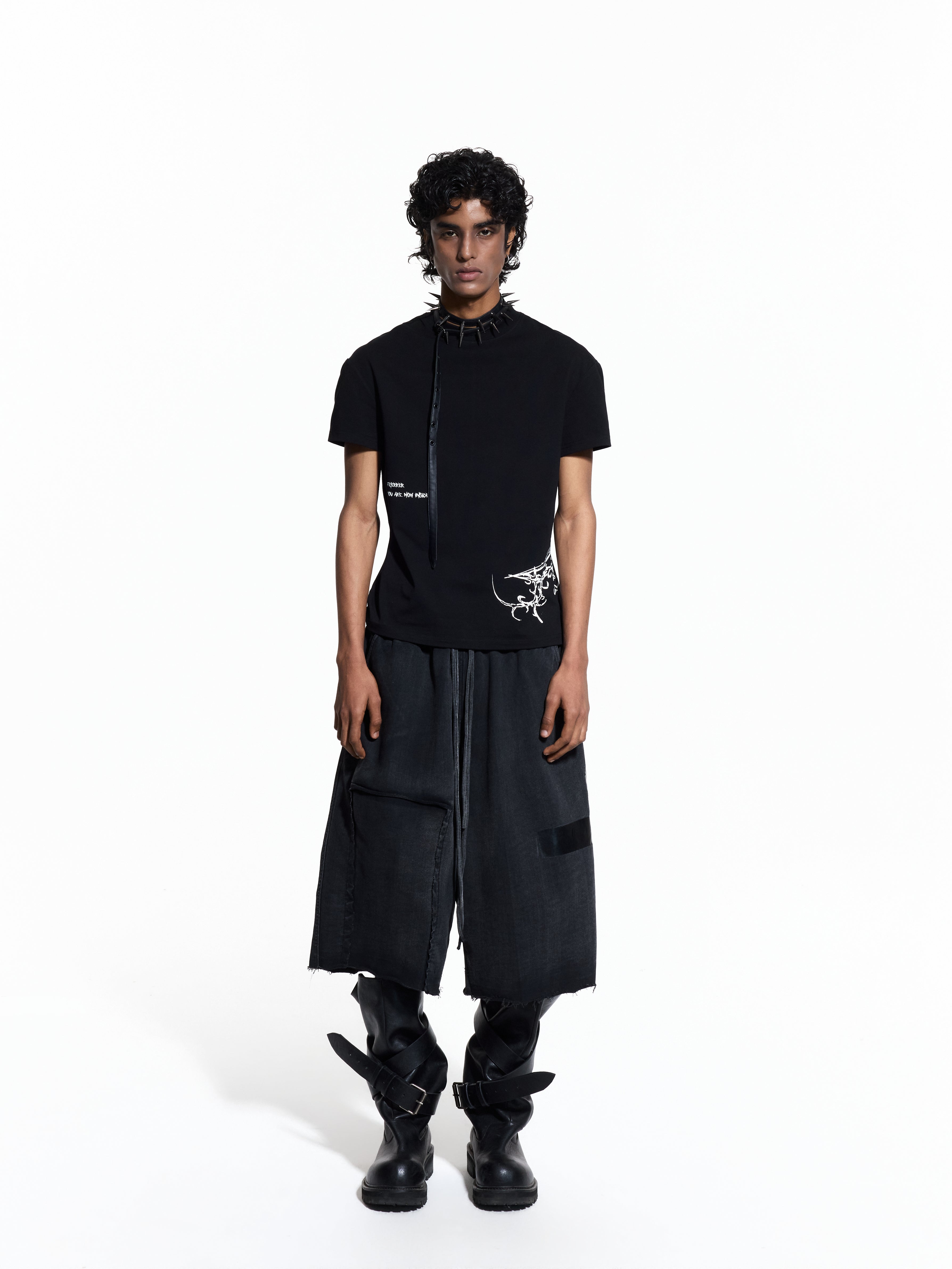 FLYERRER 26SS Slogan Vine Sword Print Stretch Breathable Slim Fit Street Tee FR334