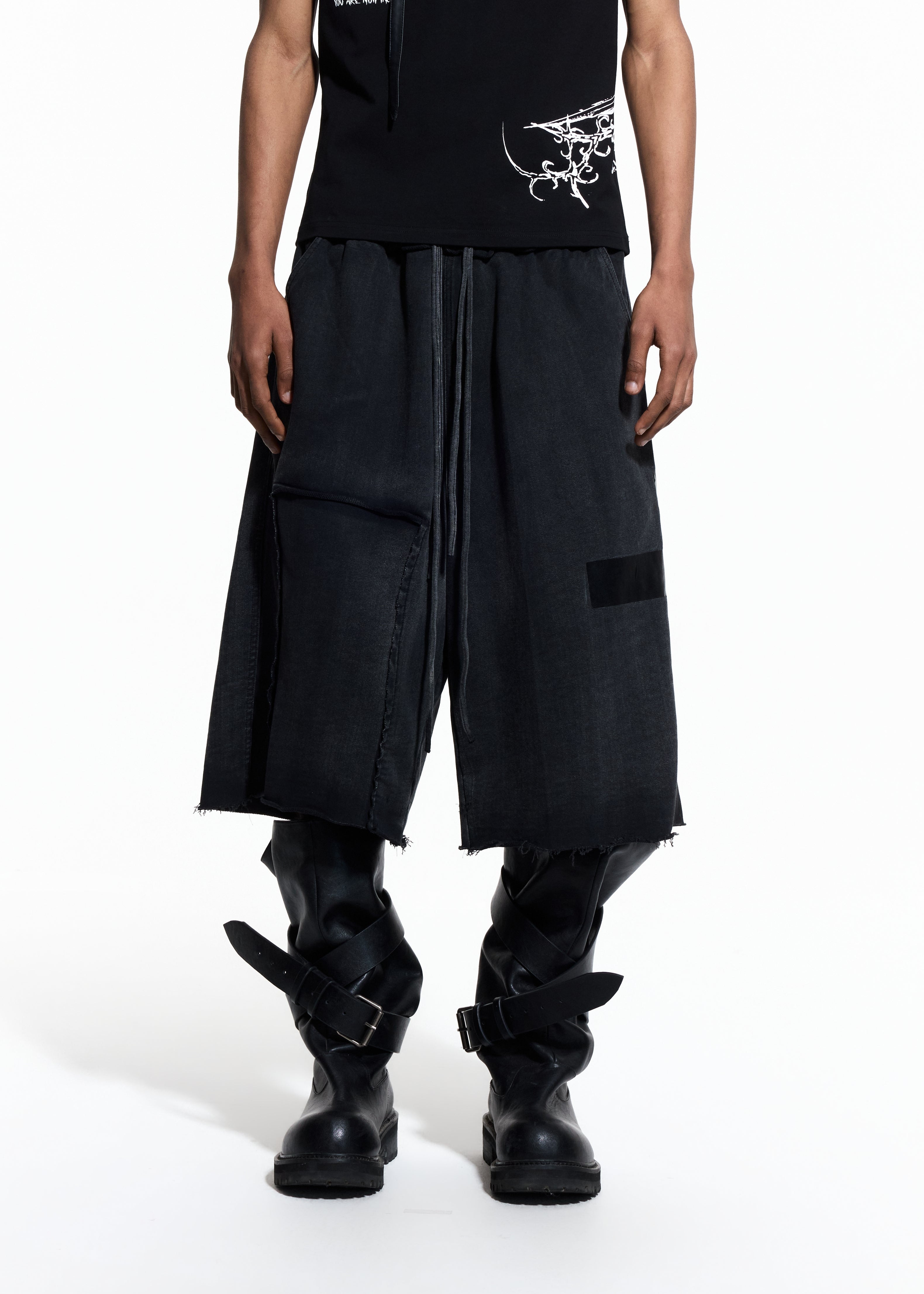 FLYERRER 26SS Black Cross Rubber Washed Raw Edge Loose Distressed Seven-Point Sweatpants FR328