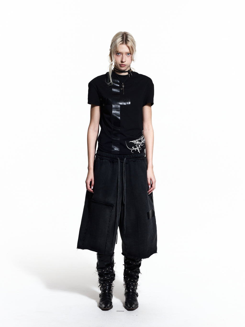 FLYERRER 26SS Black Cross & Vine Sword Print Stretch Breathable Street Slim Fit Short Sleeve Tee FR325