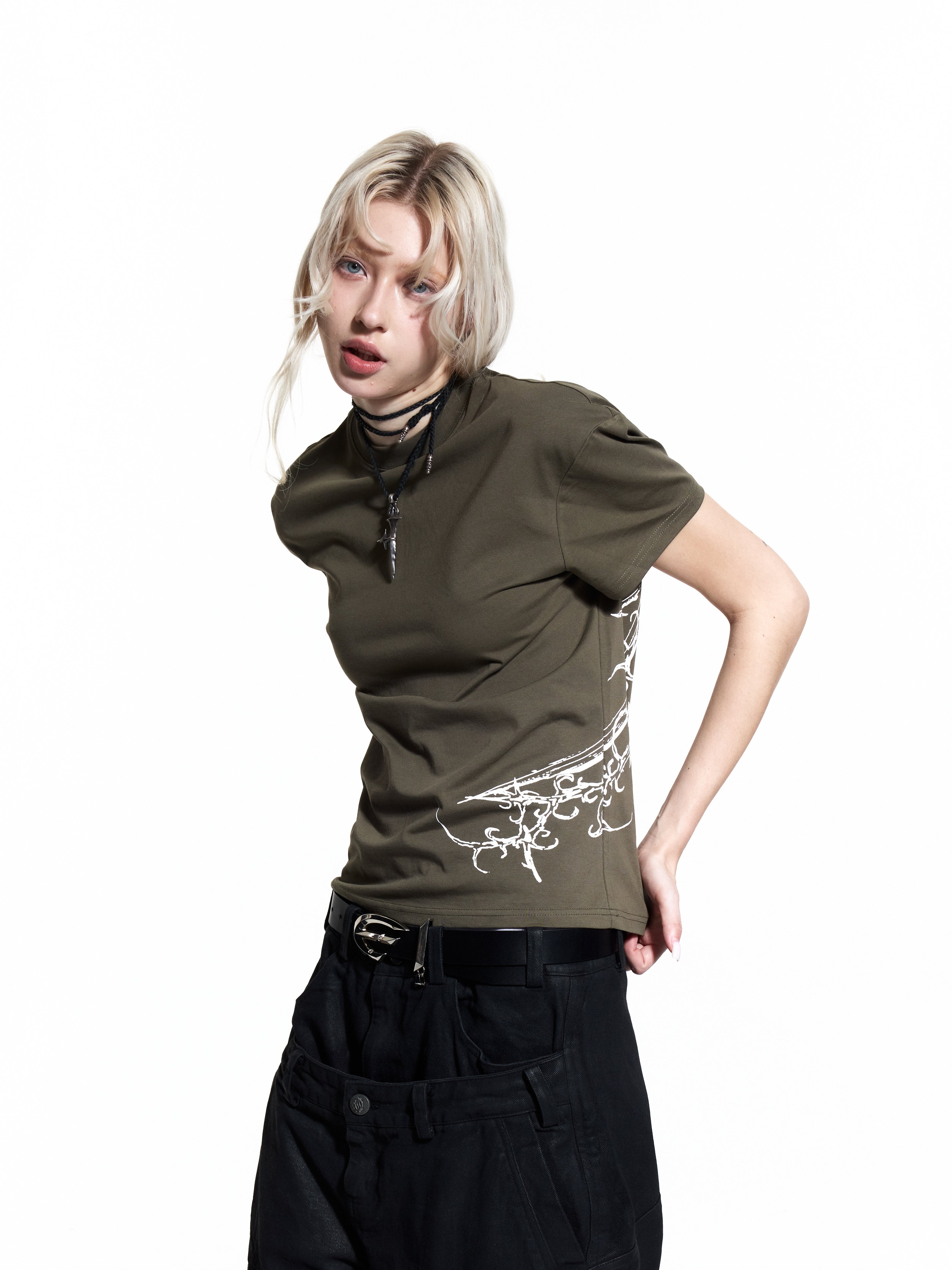 FLYERRER 26SS Slogan Vine Sword Print Stretch Breathable Slim Fit Street Tee FR334