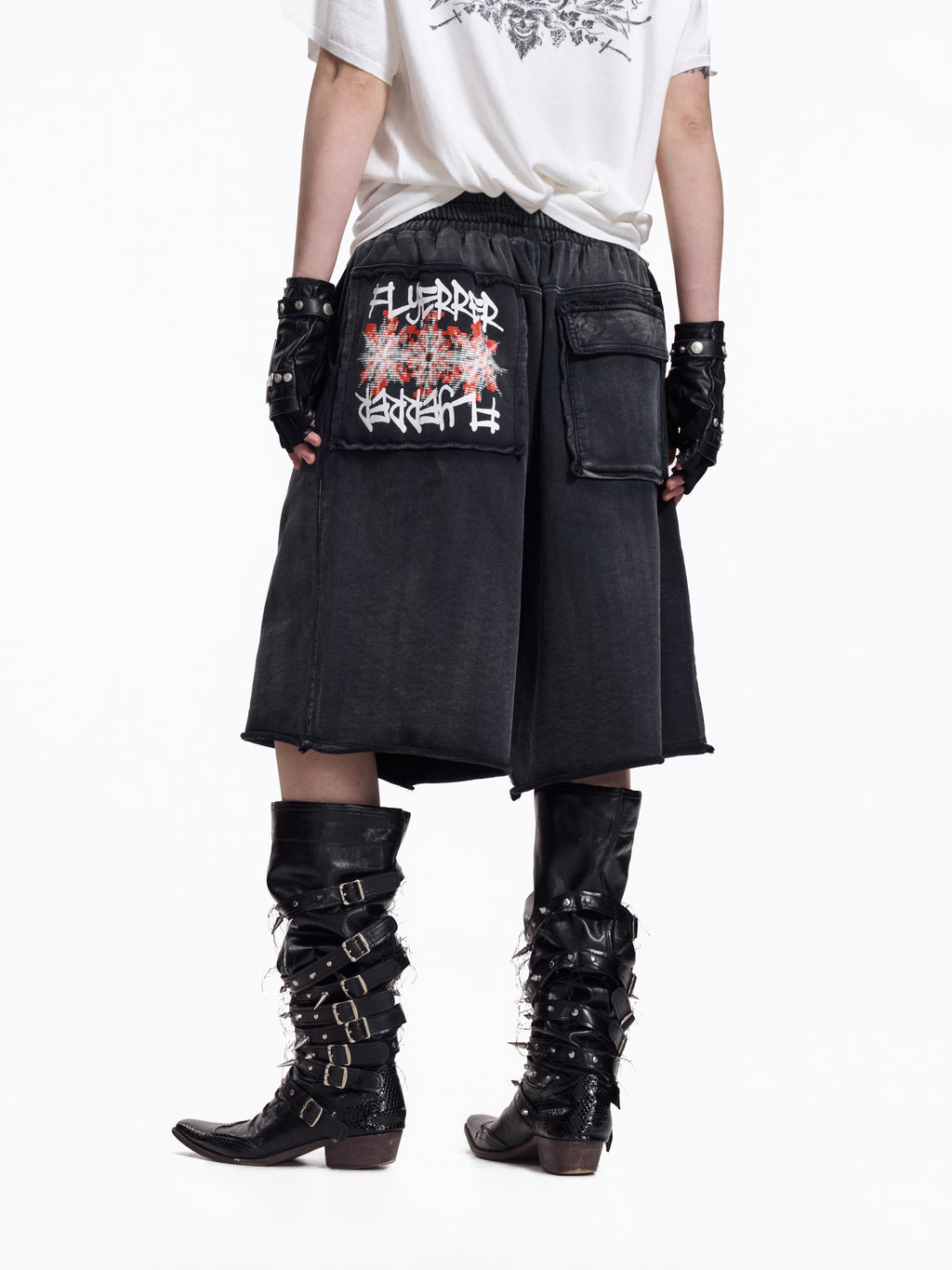 Twin FR Warhorse Embroidery Patch Loose Washed Five-Point Shorts FR339